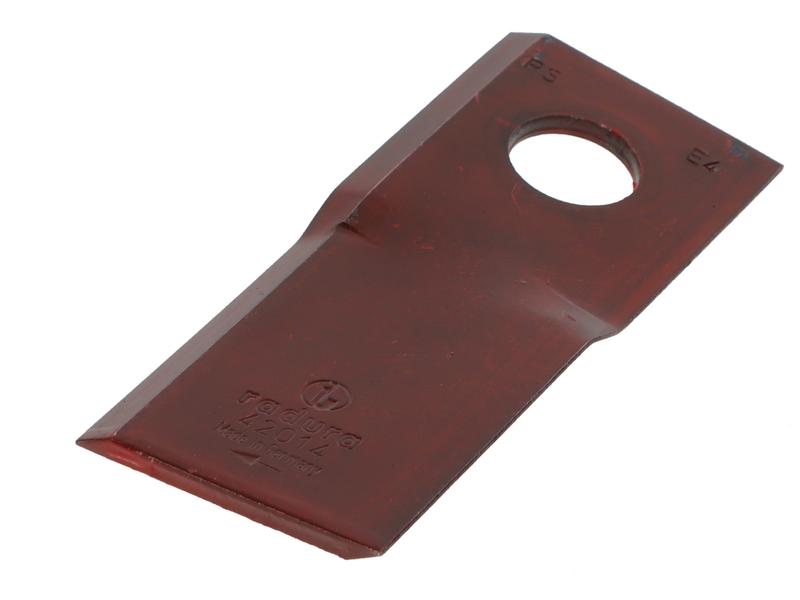 Mower Blade - Twisted blade, bottom edge sharp & parallel - 115x47x4mm - Hole Ø19mm - RH - Replacement for Claas, Samasz, Saphir Image 1