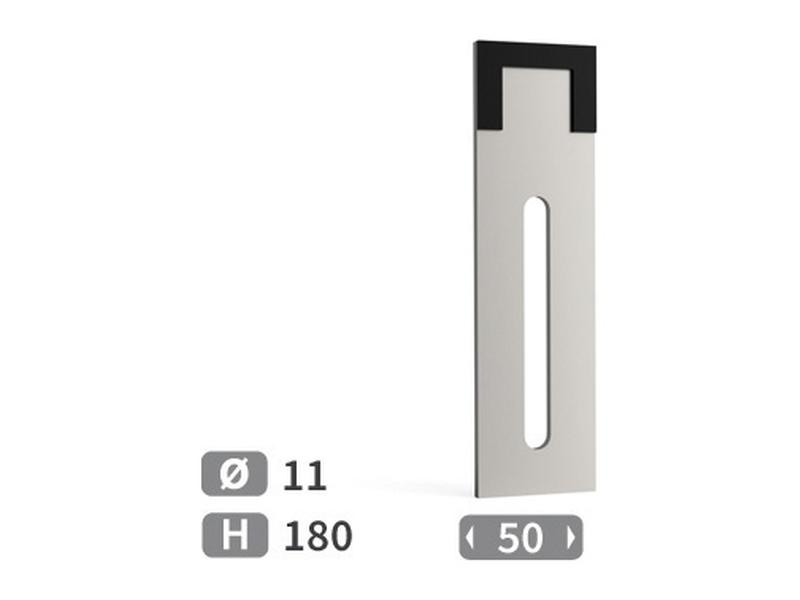 Scraper with carbide inserts for Packer. Image 1