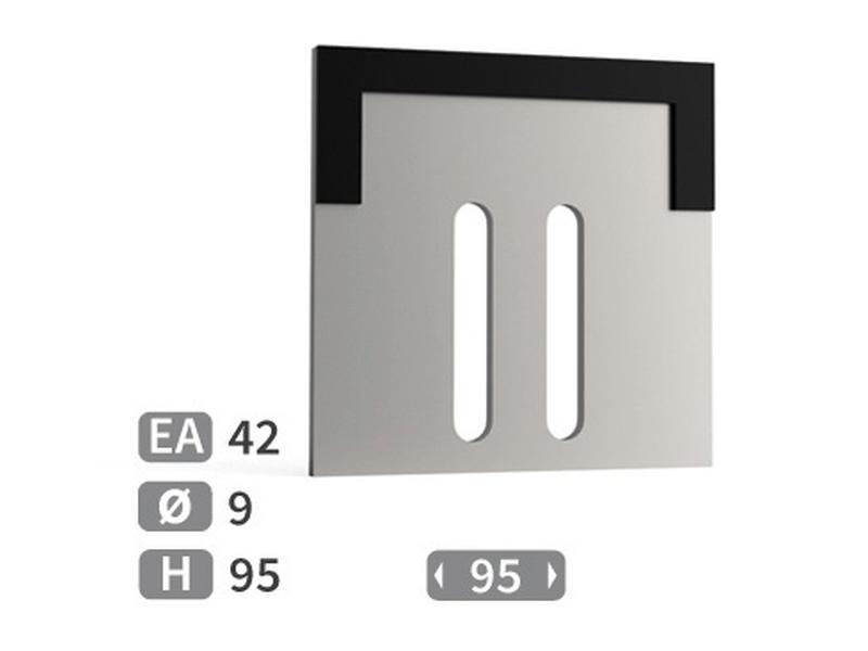 Scraper with carbide inserts for Packer. Image 1