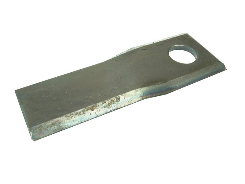Mower Blade - Twisted blade, top edge sharp -  122 x 45x4mm - Hole &Oslash;18.25mm  - RH -  Replacement for Kuhn, Claas, New Holland, John Deere - S.77063