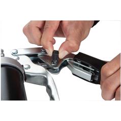 Dual Grease Gun 4